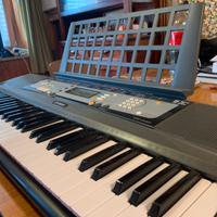 Tastiera Yamaha EZ-200