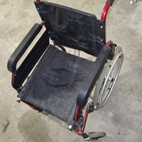 Sedia a rotelle trattabile