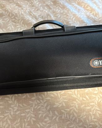 Tromba Yamaha YTR-2330 praticamente nuova
