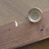 Vecchia piccola maniglia a pomello in ottone per m