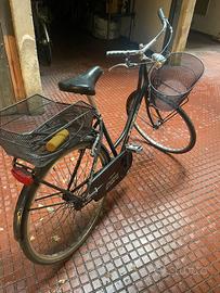 Bicicletta nera uomo/donna