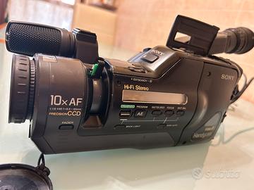 Sony handycam Video 8 CCD-F555E non funzionante