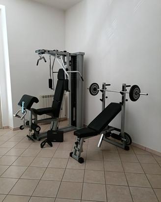 Set di attrezzatura da palestra TECHNOGYM
