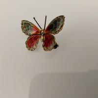 spilla a forma di farfalla