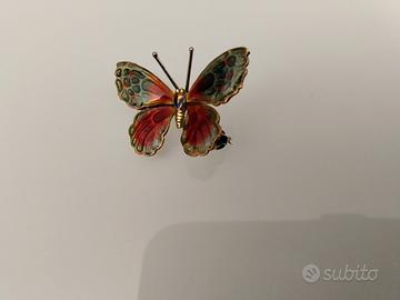 spilla a forma di farfalla