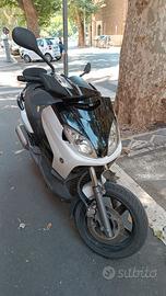 Yamaha x-max
