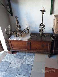 Cassapanca e lampadari