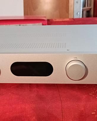 Amplificatore Audiolab 8300 a