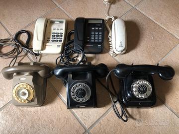 Vecchi telefoni