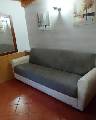 grazioso monolocale arredato 