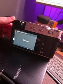 Fujifilm x100vi 2600 scatti garanzia italia