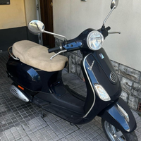 Vespa 50 LX 2011