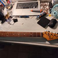 Fender Squier Bullet Stratocaster manico 