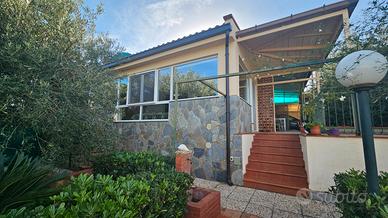 Termini Imerese Villa Indipendente con giardino