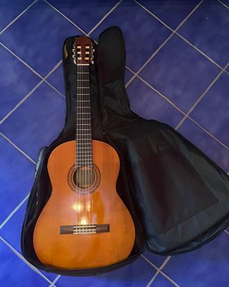 Chitarra YAMAHA