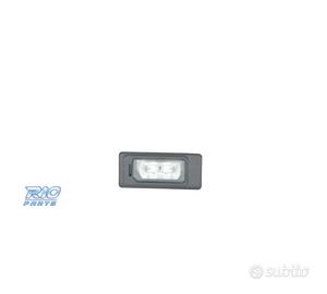 LUCE TARGA A LED AUDI A1 10-15 CON PORTALAMPADA