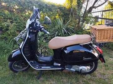 Vespa GTS 300