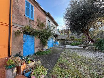 CASA SEMINDIPENDENTE A CELLINO ATTANASIO