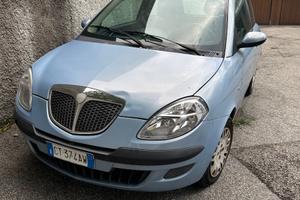 vecchia lancia a buon prezzo