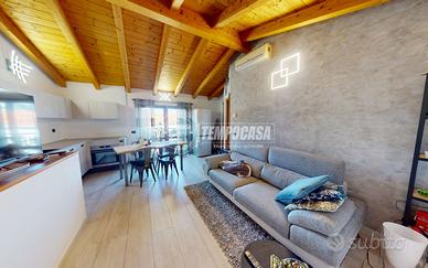 Bilocale all'ultimo piano in centro Varedo!!!