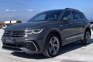 Volkswagen Tiguan R-Line 2.0 TDI 150CV DSG 4M...