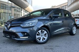 RENAULT Clio 1.2 75 CV 5P. Duel