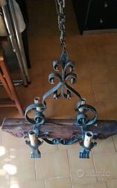 lampadario da soffitto legno e ferro battuto