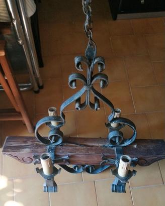 lampadario da soffitto legno e ferro battuto
