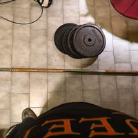 bilanciere da 170 più quattro dischi da 10 kg