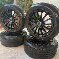 Cerchi in lega MAK da 17 neri con 4 gomme 90%