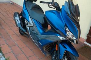 Moto scooter kimko 400