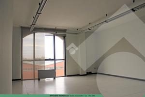 UFFICIO A SETTIMO MILANESE