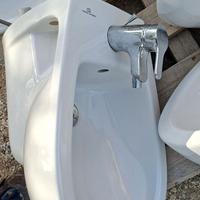 Sanitari bagno - 3 Lavandini e 2 Bidet sospesi