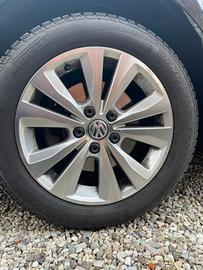 gomme invernali 205/55 R16 Pirelli + cerchi VW