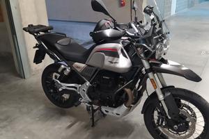 Moto Guzzi V85 TRAVEL 2023
