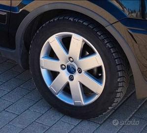 4 Cerchi lega FORD ORIG 16" + pneumatici invernali