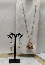 Collana con orecchini 