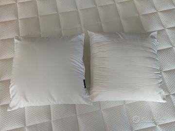 2 cuscini decorativi in microfibra bianca 40x40