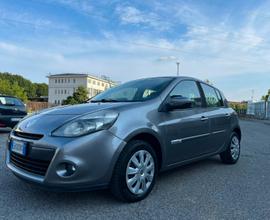 Renault clio 1200 benz x neopaten garanzia