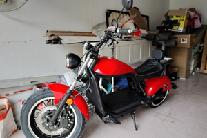 Scooter elettrico tipo Harley