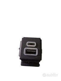 PORTA USB FIAT 500 Serie 68632196AA (07>14)