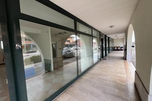 NEGOZIO A TEZZE SUL BRENTA