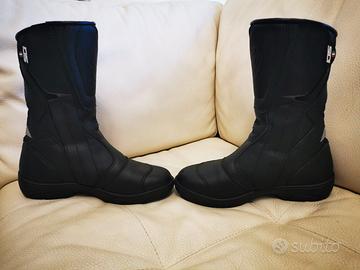 Stivaletti moto SIDI in pelle n. 38 ottimi!