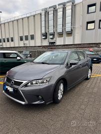 Lexus CT 200h Hybrid