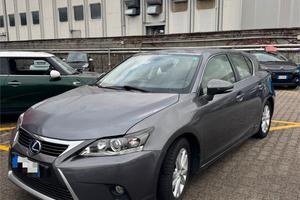 Lexus CT 200h Hybrid
