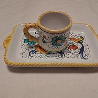 Vassoio e tazzina ceramica Deruta
