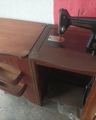 macchina da cucire a pedale con mobiletto