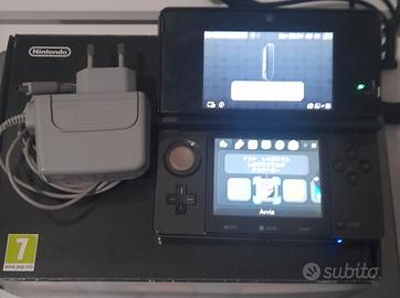 Nintendo 3ds cosmo black + gioco 
