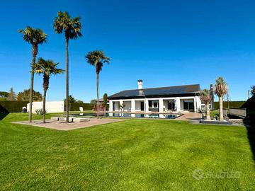Villa di 932 m² con più di 5 locali e box auto dop