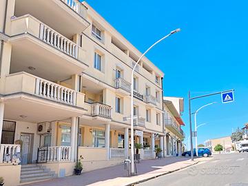 Ufficio al piano terra con posto auto